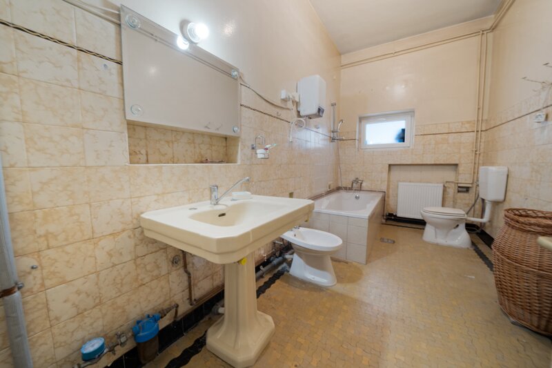 Cismigiu Resedinta 173mp Etaj 2/2 in vila interbelica 5 camere-3 bai Credit ipotecar